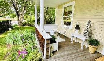 137 Main St, Chester, CT 06412