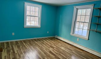 29 Quaker Ln, Barrington, NH 03825