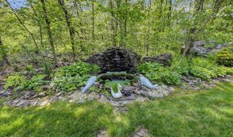 251 Scenic Dr, Blakeslee, PA 18610