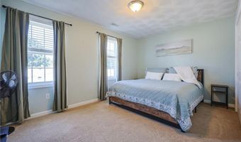 71 Francis Ave, East Providence, RI 02915