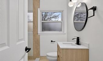 8664 Louise Ave, Allen Park, MI 48101