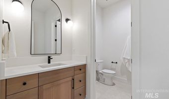 16908 Long Meadow Dr, Caldwell, ID 83607