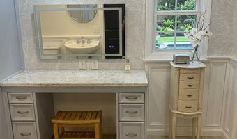 211 Winding Knoll Rd, Altoona, PA 16601
