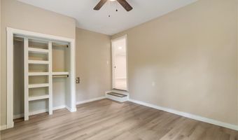 16 Amesbury Ln, Bella Vista, AR 72715