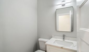 443 Fremont Ave, Bayville, NJ 08721