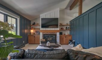 502 Skyline Dr, Cody, WY 82414