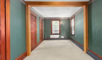 101 Anthony St, East Providence, RI 02914