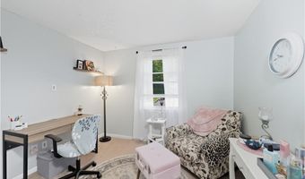 37 Carriage Rd, Cranston, RI 02920