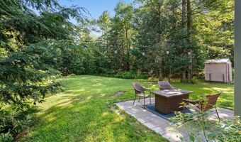 1235 Weeks Mills Rd, Augusta, ME 04330