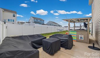 499 Dutch White Dr, Clover, SC 29710