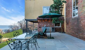 18 Belvidere Rd, Atlantic Highlands, NJ 07716