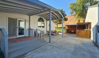 14204 W Yakitat Pl, Benton City, WA 99320