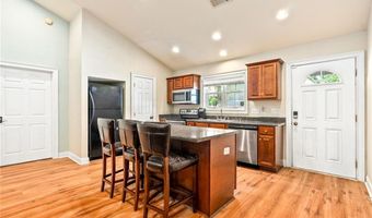 807 W LONGLEAF Dr 15, Auburn, AL 36832