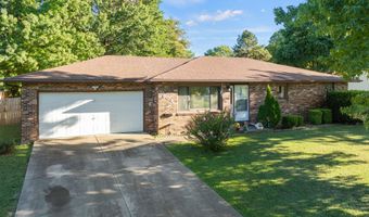 804 E Elm St, Aurora, MO 65605