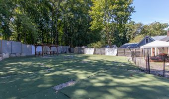 41 Wakemore St, Darien, CT 06820