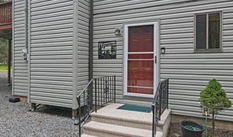 11 Carmen Gln, Albrightsville, PA 18210