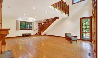 2410 State Ave, Ames, IA 50014