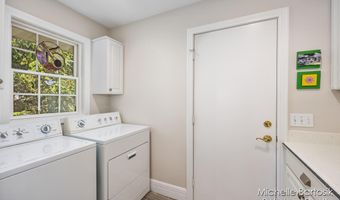 6404 Winter Run Dr SE, Ada, MI 49301
