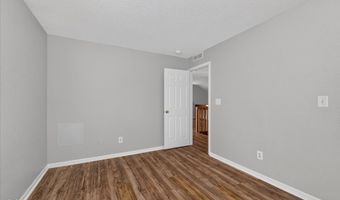 8133 Maple Stream Ln, Indianapolis, IN 46217
