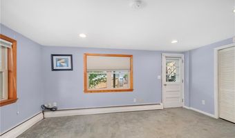 144 Aldrich Rd, Glocester, RI 02857