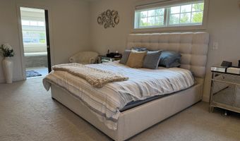 7 Hammerstone Ln, Altamont, NY 12009