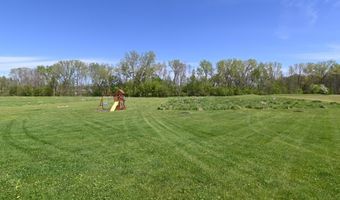6478 MAIN St, Abrams, WI 54101