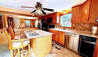 78 Viola Ave, East Providence, RI 02915