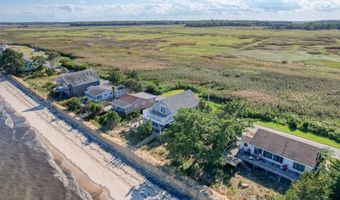 121 S SANDPIPER Dr, Dover, DE 19901