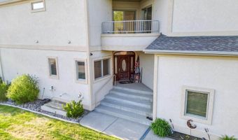 1408 Riverwood Dr, Bismarck, ND 58504