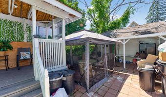 41 Chestnut St, Amsterdam, NY 12010