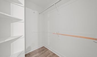 1050 N STUART St 611, Arlington, VA 22201