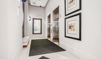 309 HOLLAND 327, Alexandria, VA 22314