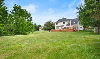 18 MONTFORT Dr, Belle Mead, NJ 08502