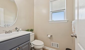 4 Bridle Path, Bayville, NJ 08721