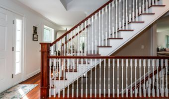 20 Babbidge Rd, Falmouth, ME 04105