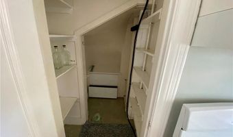 96 Rhode Island Ave 3, Newport, RI 02840