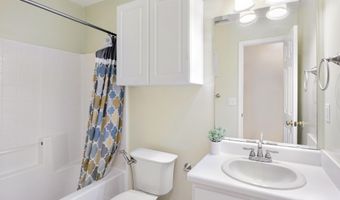918 Homestead Park Dr, Apex, NC 27502