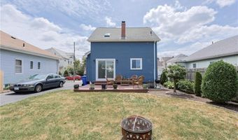200 Woodward Ave, East Providence, RI 02914
