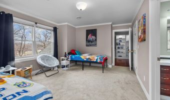 140 RIVER Dr, Appleton, WI 54915