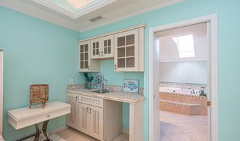 11329 MARINA Dr, Berlin, MD 21811