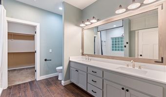 47 Cresswell Dr, Bella Vista, AR 72714