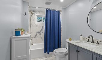 50 Circledale Dr, Cumberland, RI 02864