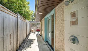 1679 SEMINOLE Rd 2, Atlantic Beach, FL 32233