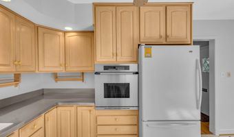 3548 N VALLEY St, Arlington, VA 22207
