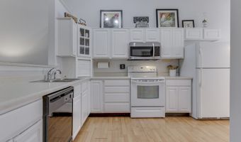 1314 Summerhouse Dr, Indianapolis, IN 46217