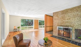 14536 BARKWOOD Dr, Rockville, MD 20853