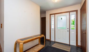 40581 N Sunset Dr, Antioch, IL 60002