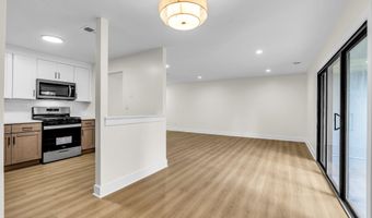 104 Dundee Ct, Aberdeen, NJ 07747