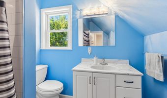 765 E Main St, Anoka, MN 55303