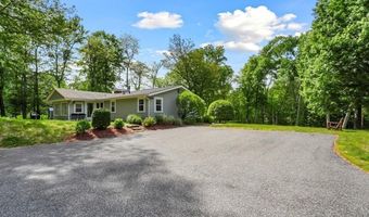 216 Oregon Rd, Ashland, MA 01721